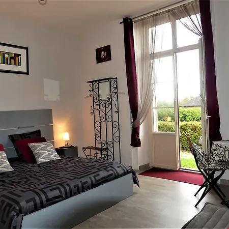 فندق مبيت وإفطار D'hotes Du Anjou Thorigné-dʼAnjou