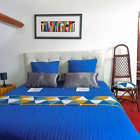 D'hotes Du Anjou Bed & Breakfast