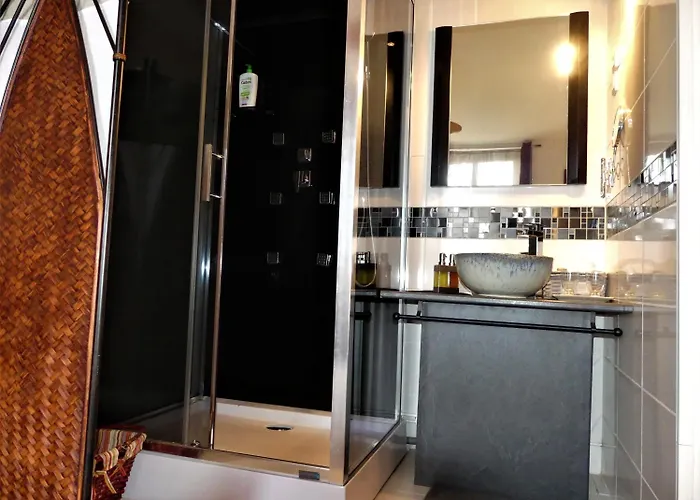 D'hotes Du Anjou לינה וארוחת בוקר 3*